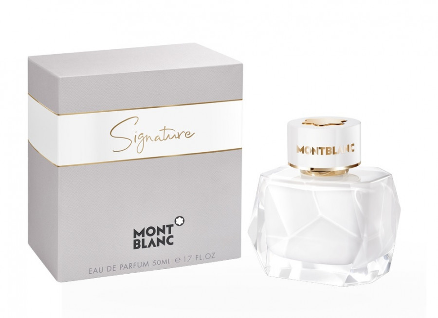 chloe signature 